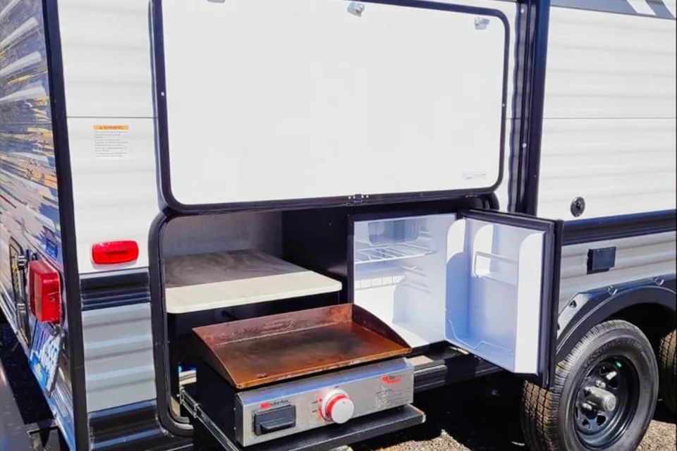 Kayla's Forest River Wildwood X-Lite Travel Trailer