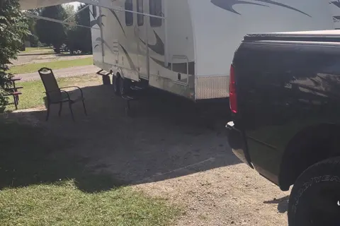 Ryan's Shadow Cruiser 280QBS Travel Trailer