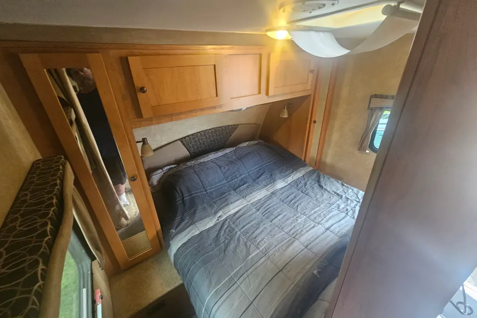 Ryan's Shadow Cruiser 280QBS Travel Trailer
