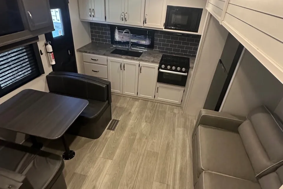 Edgar's Forest River Cougar Fifth Wheel