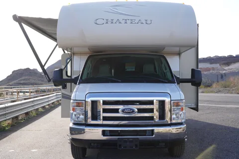 Thor Motor Coach Chateau