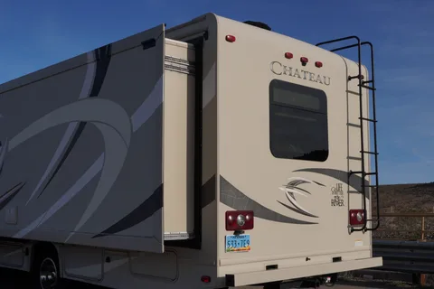 Thor Motor Coach Chateau