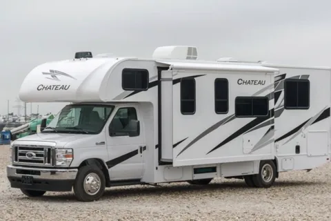C21 NEW  2024 Chateau Sleeps 8 Luxury Private Master Suite  Chateau Class C