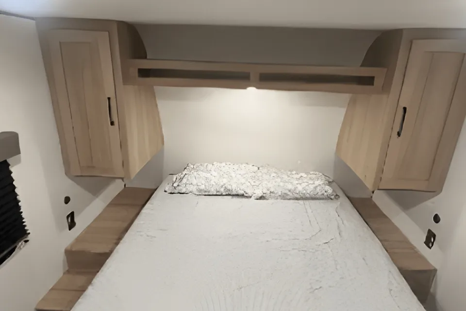 Keystone RV - Coleman 25R