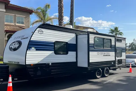 Family Fun Cozy Camper