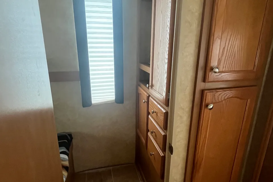 Fortney Fifth Wheel in Mildmay