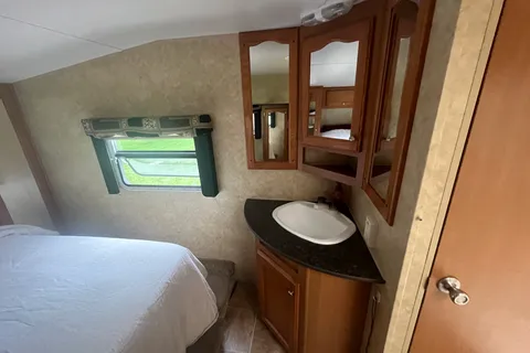 Fortney Fifth Wheel in Mildmay