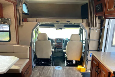 Apollo- Diesel 2401S Forester Class C