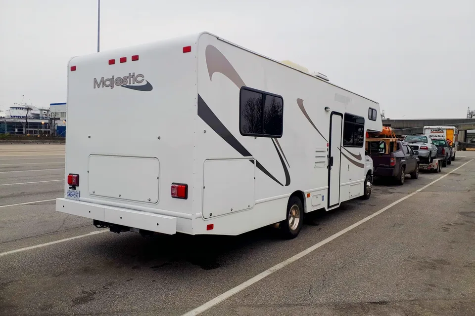 29ft, 8 sleep, Thor Motor Coach Ford E450 Class C