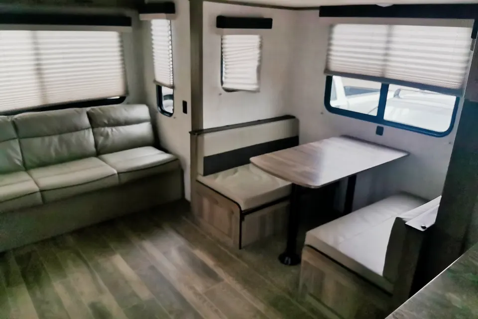 Shane's Grand River 24RLS Travel Trailer