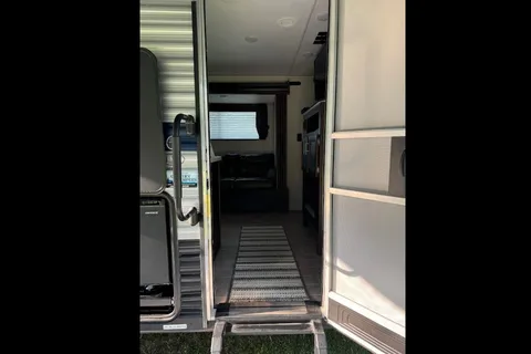 Great Camper with Bunks for Making Summer Memories!