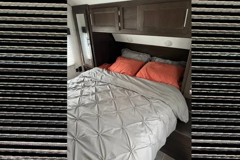 Great Camper with Bunks for Making Summer Memories!
