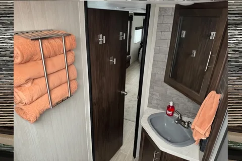 Great Camper with Bunks for Making Summer Memories!