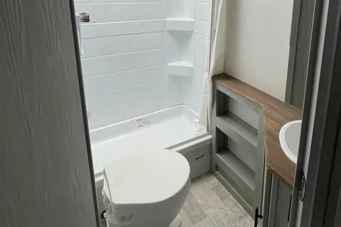 Matt & Sam’s Ibex 19BHEO Travel Trailer