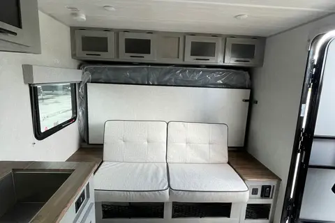 Matt & Sam’s Ibex 19BHEO Travel Trailer