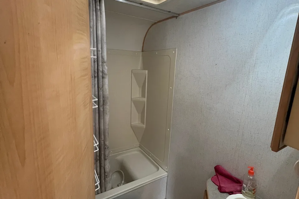 Evgeni's TRAIL-LITE Trail Cruiser Travel Trailer