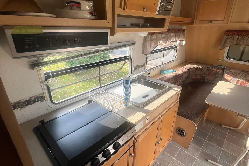 Evgeni's TRAIL-LITE Trail Cruiser Travel Trailer