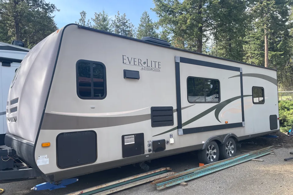 Adventure Evergreen 29FK Travel Trailer