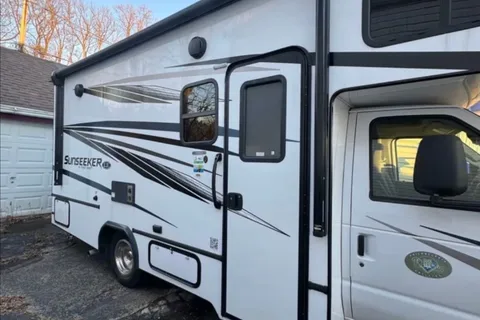 Forest River Sunseeker