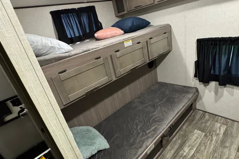 Sunset trail 331Bh Travel Trailer