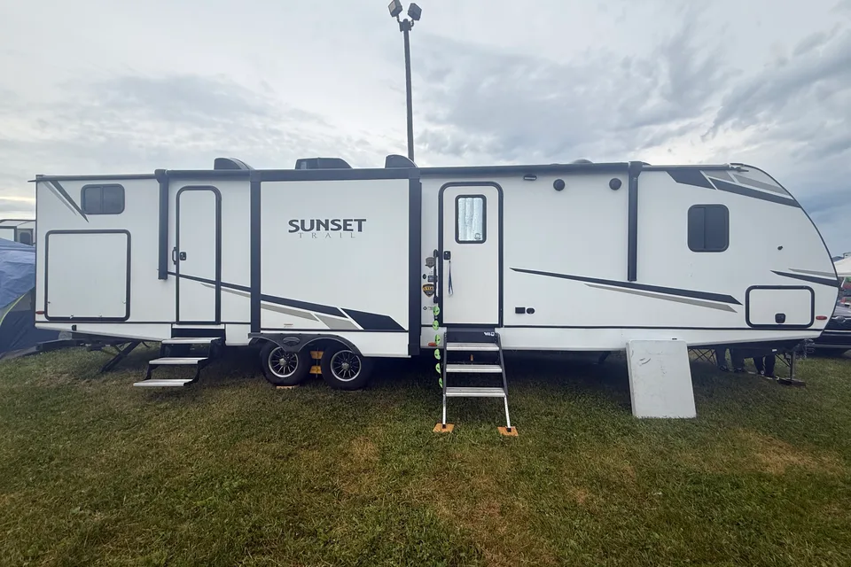Sunset trail 331Bh Travel Trailer