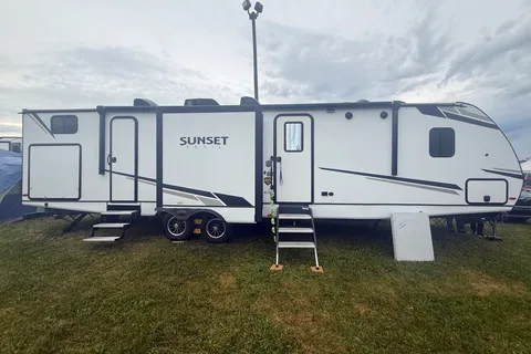 Sunset trail 331Bh Travel Trailer