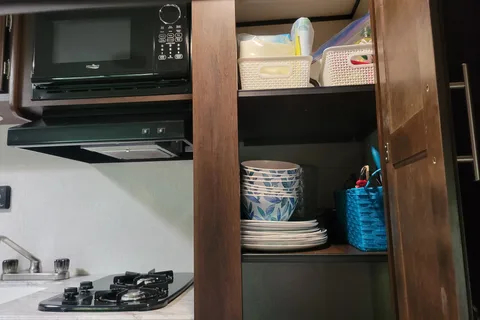 Eric & Kaitlyn's Jay Flight Baja Travel Trailer