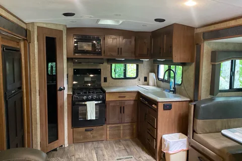 Blackstone MTN Series Travel Trailer