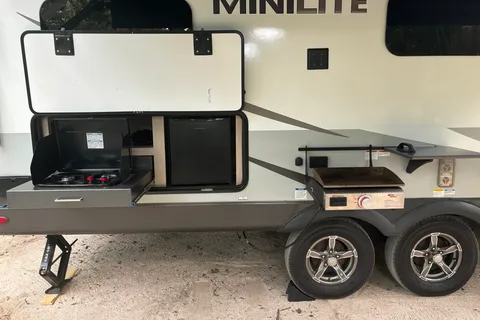 Barky's Rockwood Mini-Lite Travel Trailer