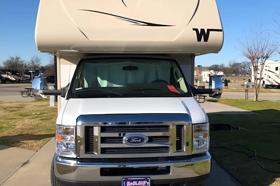 SmileyCamper3 Minnie Winnie