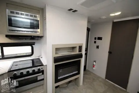 Gord's Forest River Wildwood Travel Trailer