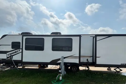 Browne’s RV Cottage