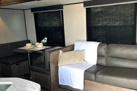 Dream Starcraft 26BHS Travel Trailer