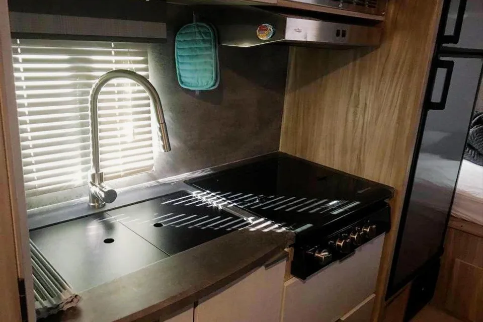 Keith's Winnebago Micro Minnie 1708FB Travel Trailer