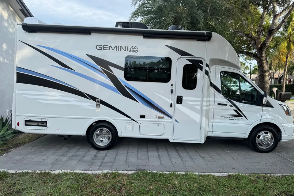 2024THOR Gemini 23TW