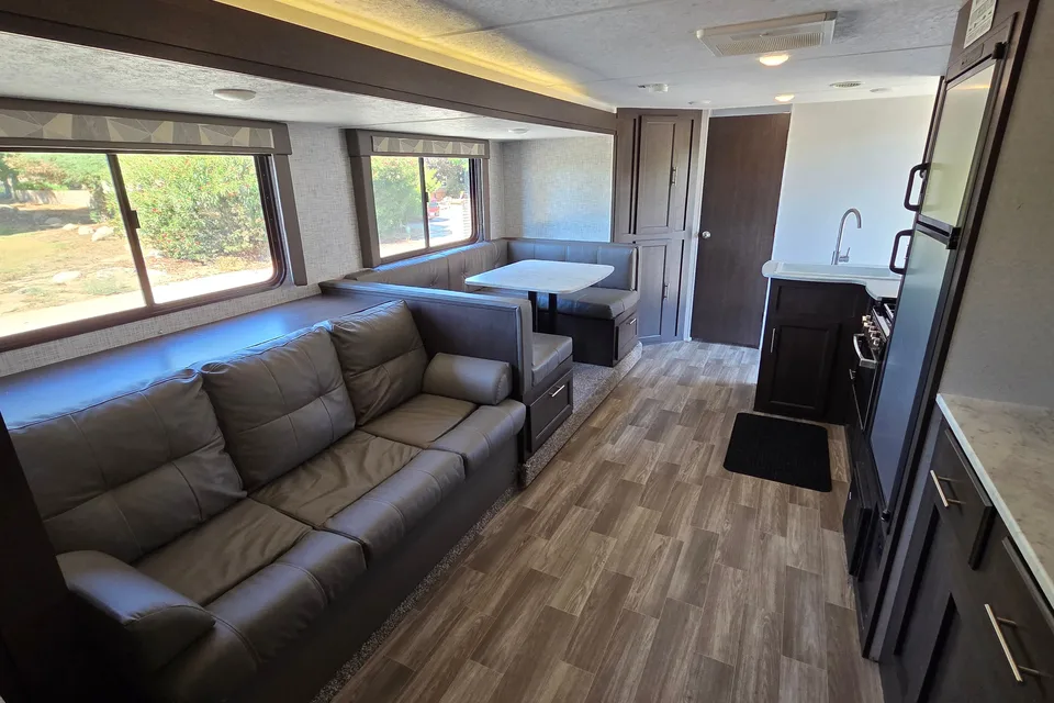 Rv Rentals Way of Life's Forest River Salem Cruise Lite (CCL1)
