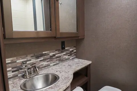 C11 Thor Luxury*NEW STARLINK WiFi-10 Sleeper-Bunks-2SlideOuts-Private Suite