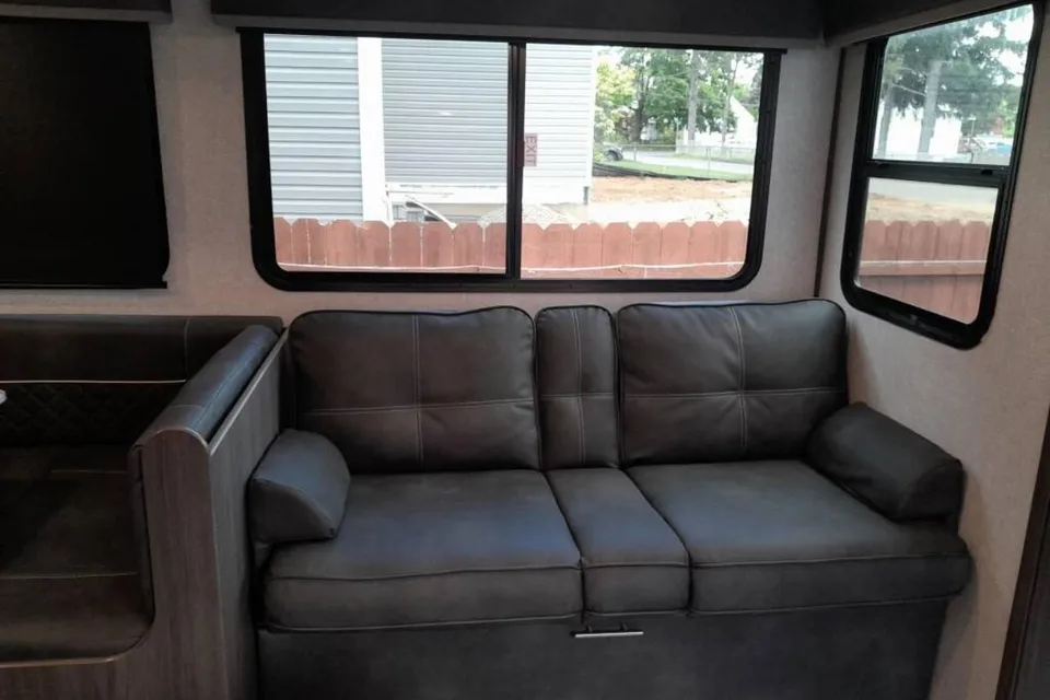 Brandon's Dutchmen Kodiak Travel Trailer