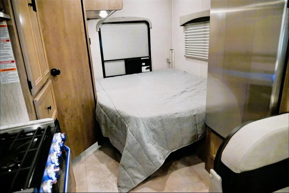 2022 Coachmen Cross Trail XL 