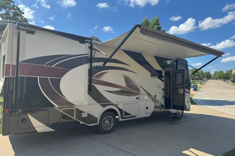 The Forest Park Cruiser - Luxury RV Experience