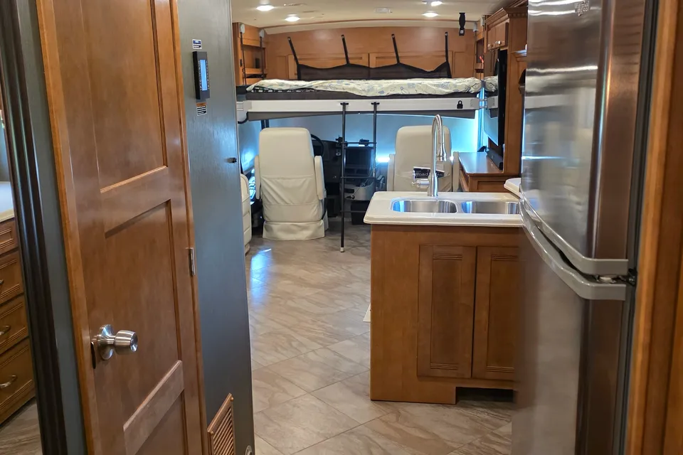 Luxury 2019 Winnebago Forza 34T Diesel Class A | Sleeps 5 | King Bed