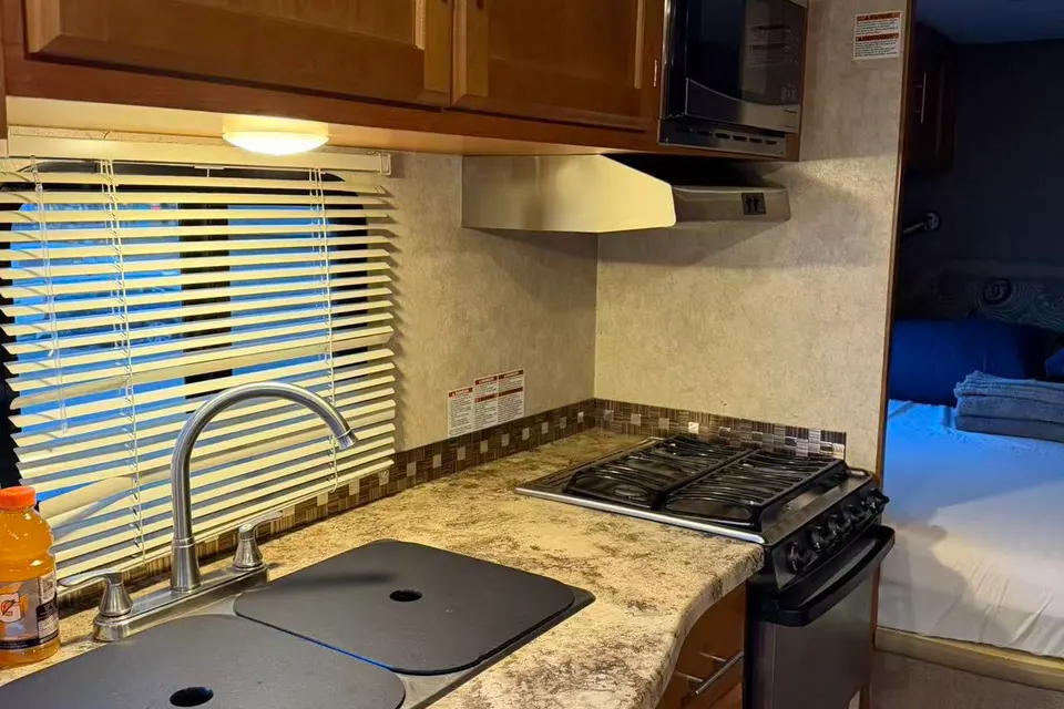 Fleet #C10 Class C with Dinette Slideout – Spacious Comfort for Families (Sleeps 4 Adults + 2 Kids)