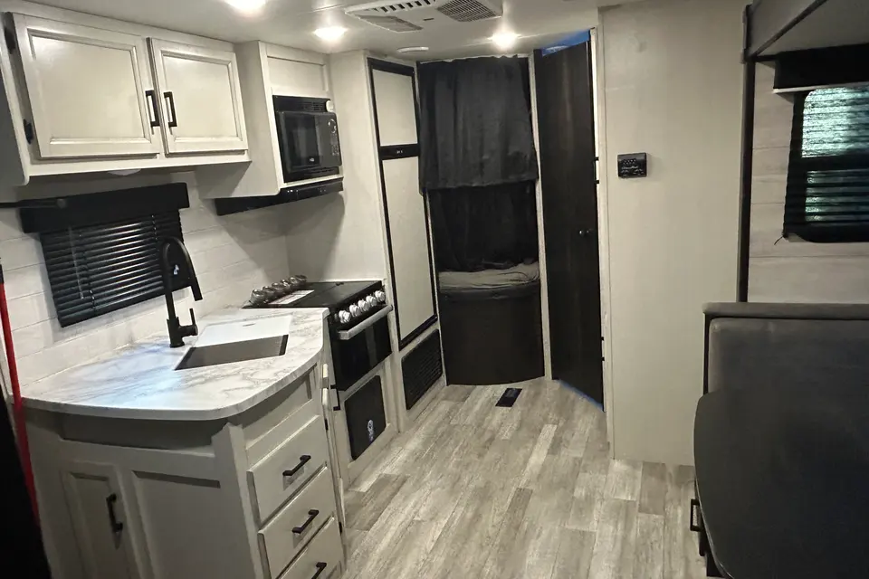 Kevin's Jayco 242BHSW Travel Trailer