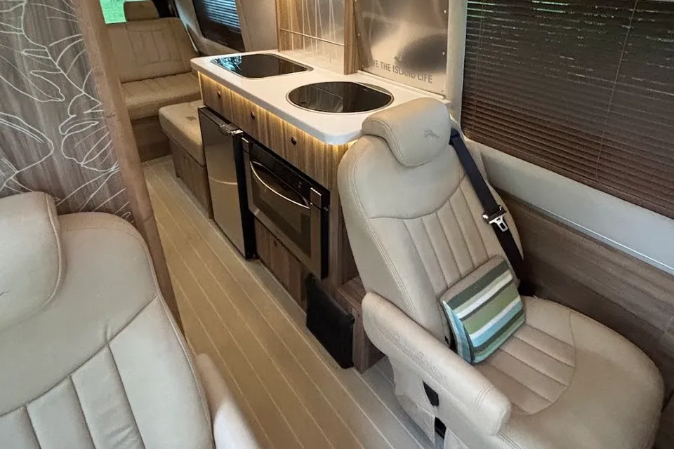 2020 Airstream Interstate Tommy Bahama 4x4