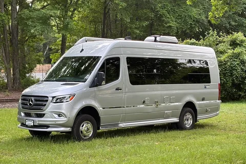 2020 Airstream Interstate Tommy Bahama 4x4