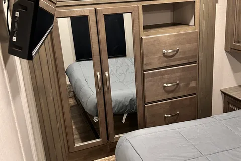 Spacious Keystone 5th Wheel
