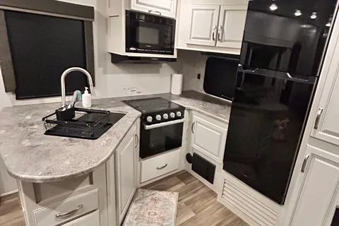 Spacious Keystone 5th Wheel
