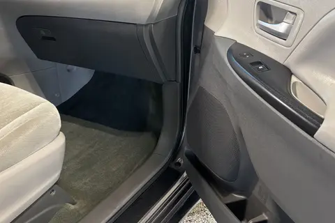 Toyota Sienna AWD Campervan