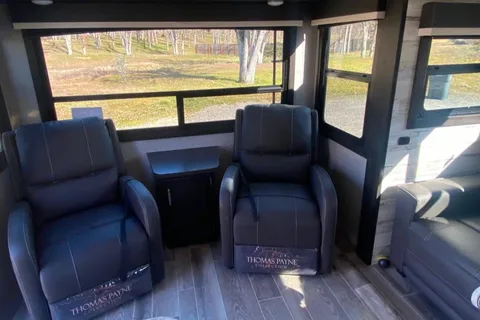 2021 Jayco Jay Feather Kid Approved Camper