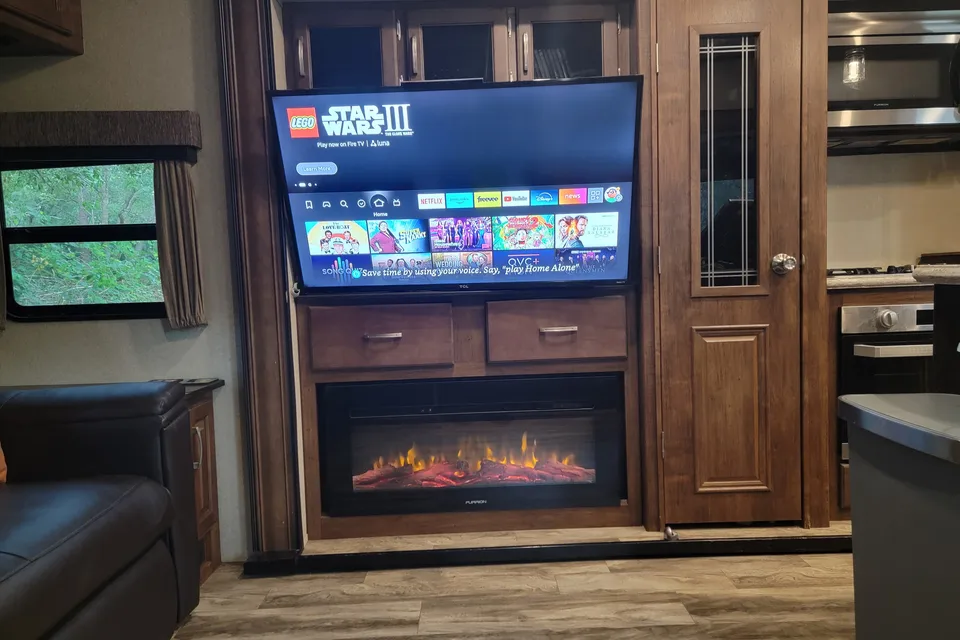ROBERTO's Grand Design Reflection Fifth Wheel